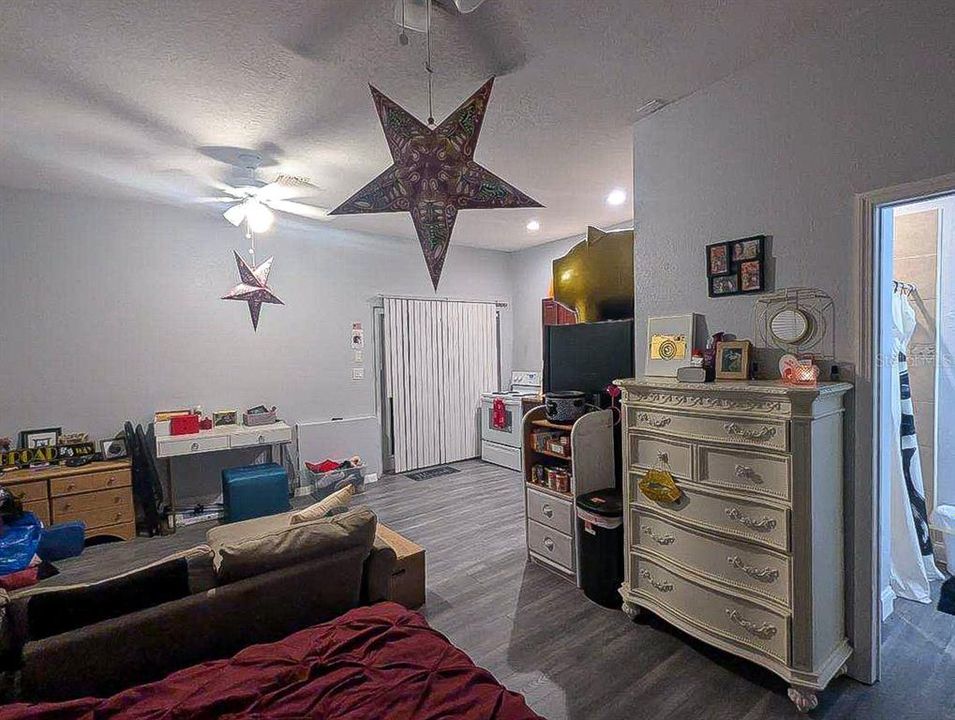 En Venta: $469,000 (5 camas, 3 baños, 2000 Pies cuadrados)