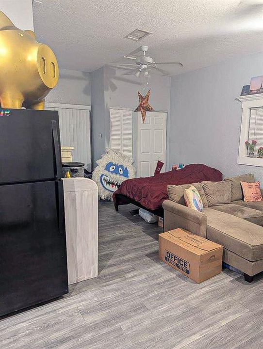 En Venta: $469,000 (5 camas, 3 baños, 2000 Pies cuadrados)