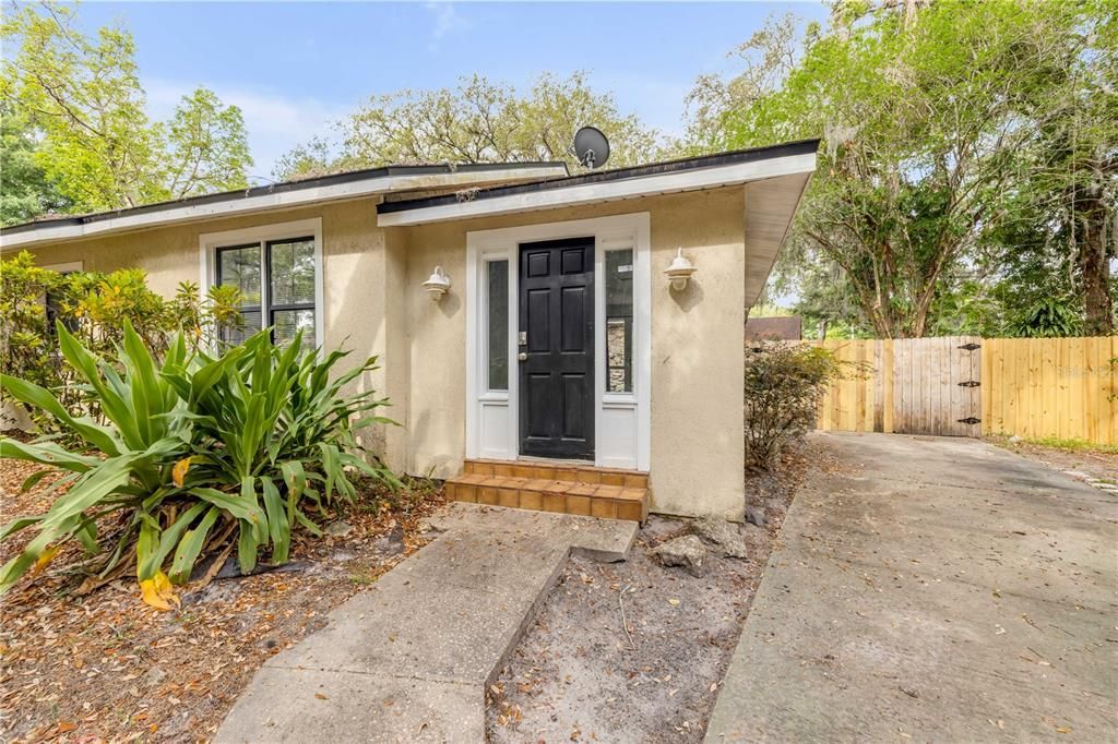 En Venta: $469,000 (5 camas, 3 baños, 2000 Pies cuadrados)