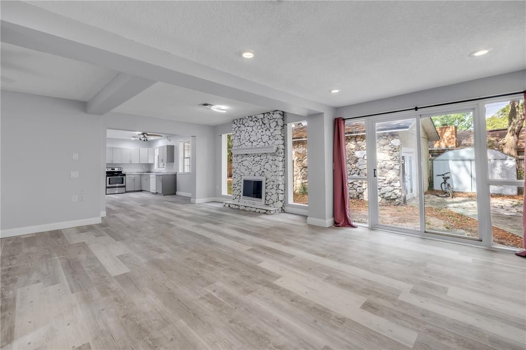 En Venta: $469,000 (5 camas, 3 baños, 2000 Pies cuadrados)