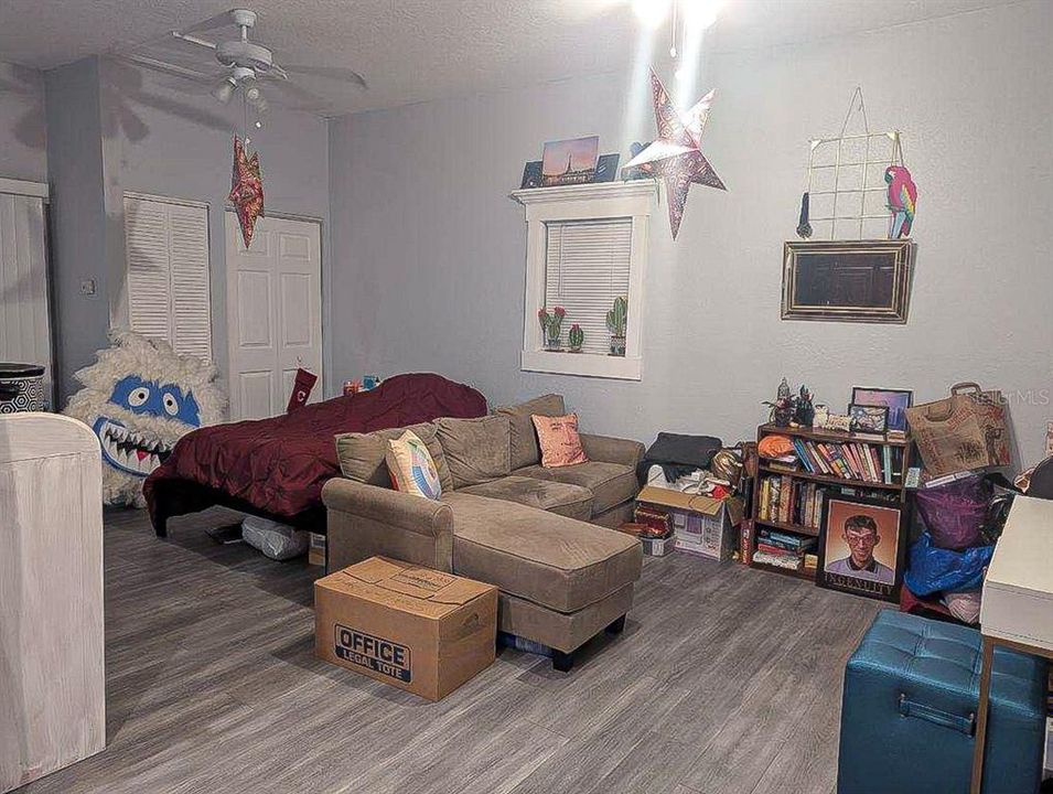 En Venta: $469,000 (5 camas, 3 baños, 2000 Pies cuadrados)