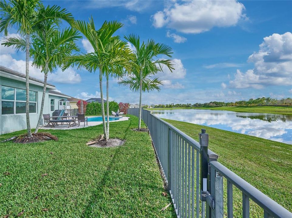 For Sale: $799,000 (3 beds, 3 baths, 2749 Square Feet)