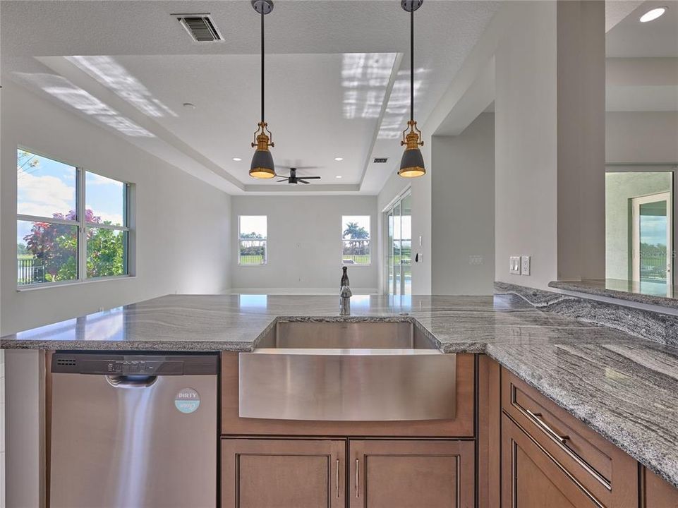 For Sale: $799,000 (3 beds, 3 baths, 2749 Square Feet)