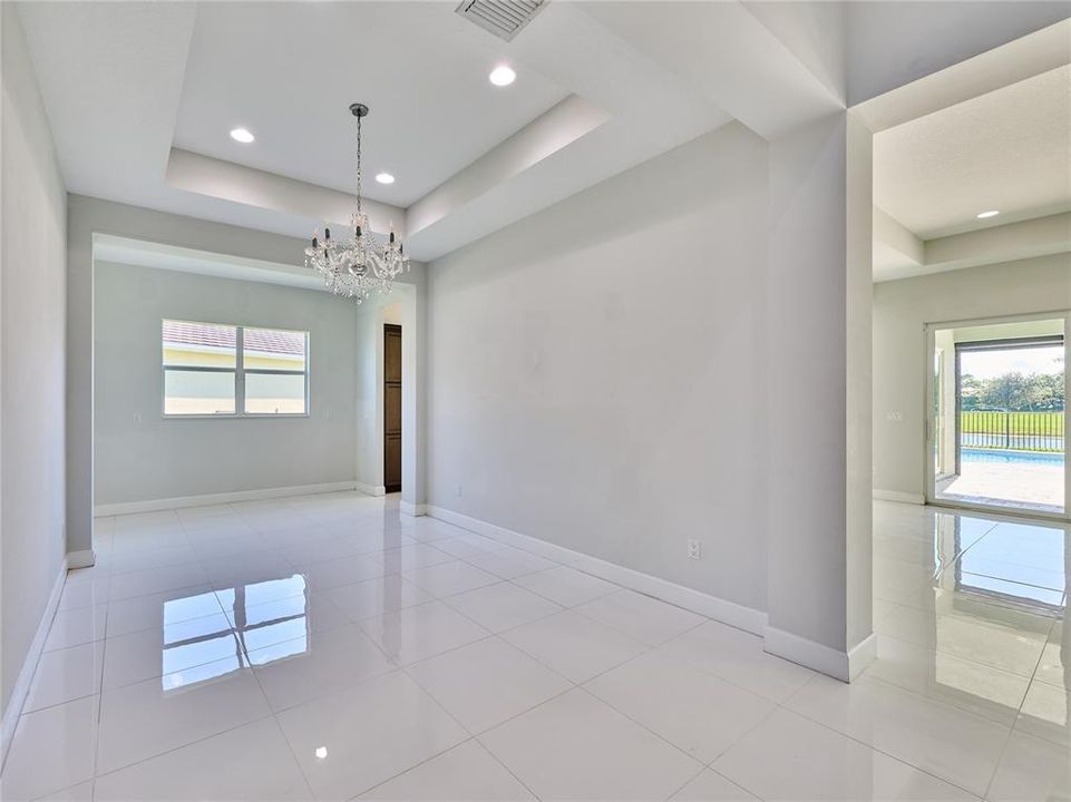 For Sale: $799,000 (3 beds, 3 baths, 2749 Square Feet)