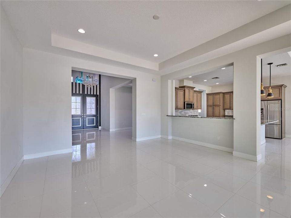 For Sale: $799,000 (3 beds, 3 baths, 2749 Square Feet)