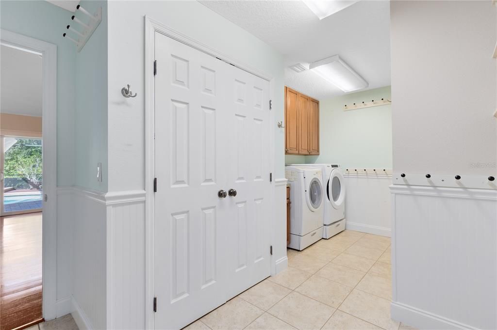 En Venta: $1,500,000 (7 camas, 5 baños, 4260 Pies cuadrados)