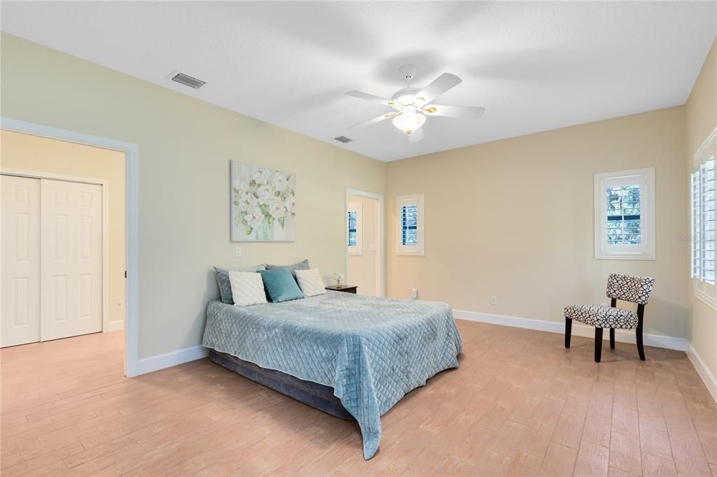 En Venta: $1,500,000 (7 camas, 5 baños, 4260 Pies cuadrados)