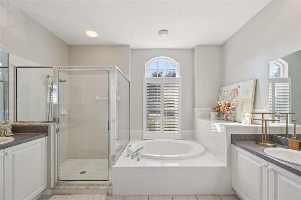 En Venta: $539,000 (4 camas, 3 baños, 2238 Pies cuadrados)