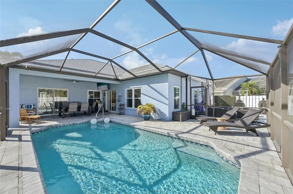 En Venta: $539,000 (4 camas, 3 baños, 2238 Pies cuadrados)