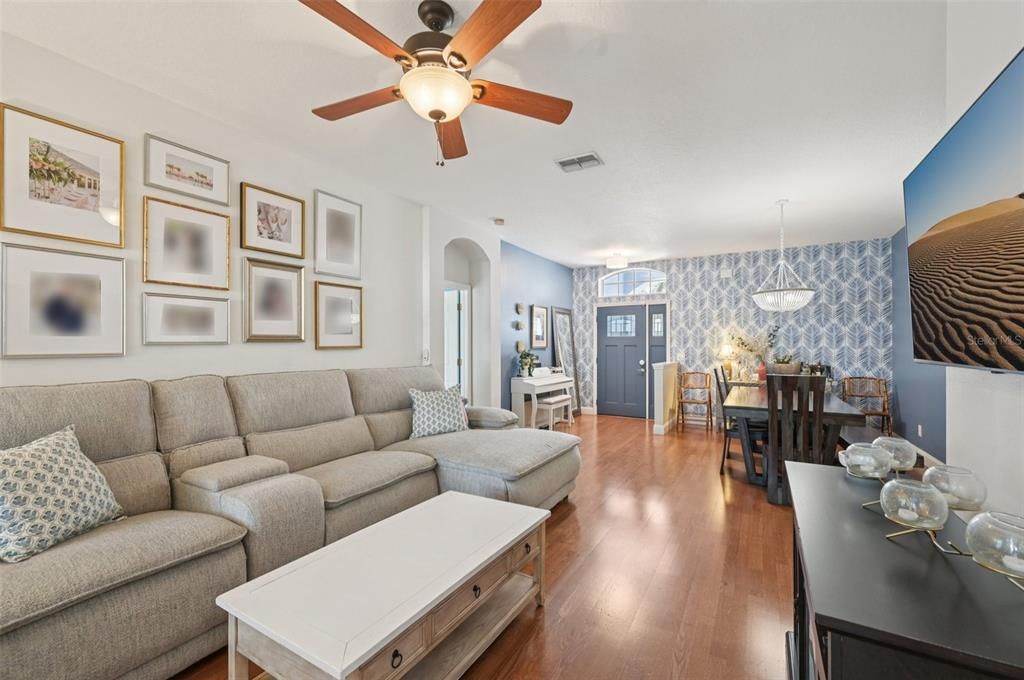 En Venta: $539,000 (4 camas, 3 baños, 2238 Pies cuadrados)