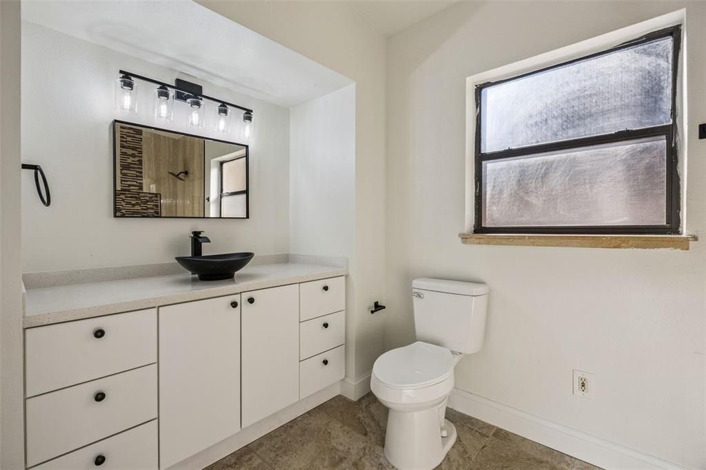 En Venta: $385,000 (3 camas, 3 baños, 1616 Pies cuadrados)