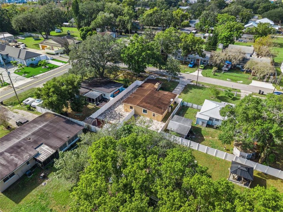 En Venta: $385,000 (3 camas, 3 baños, 1616 Pies cuadrados)