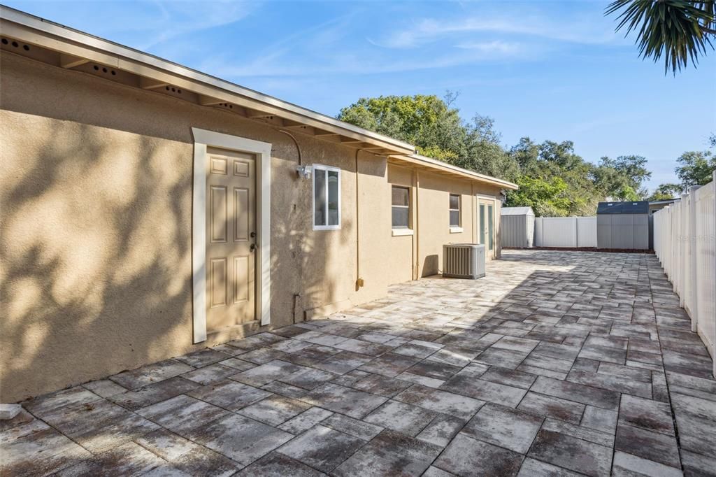 En Venta: $385,000 (3 camas, 3 baños, 1616 Pies cuadrados)