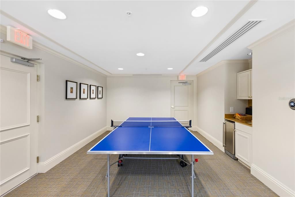 待售: $849,000 (2 贝兹, 2 浴室, 1734 平方英尺)