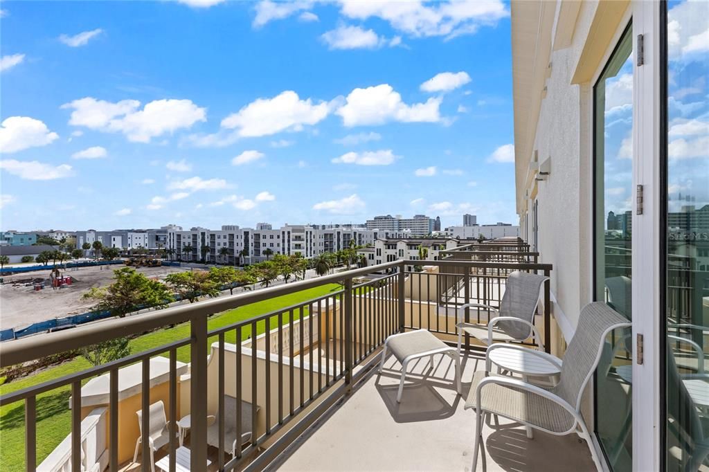 待售: $849,000 (2 贝兹, 2 浴室, 1734 平方英尺)