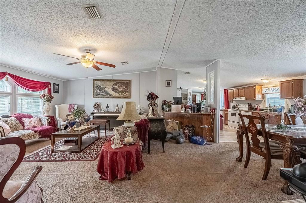 For Sale: $269,000 (4 beds, 2 baths, 2356 Square Feet)