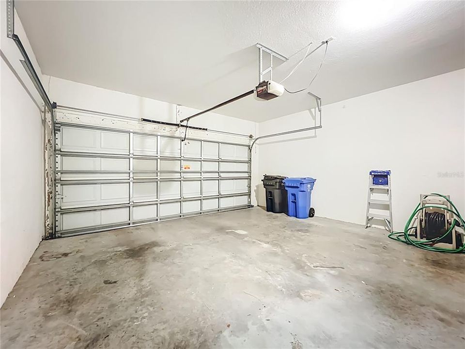 For Sale: $285,000 (3 beds, 2 baths, 1864 Square Feet)