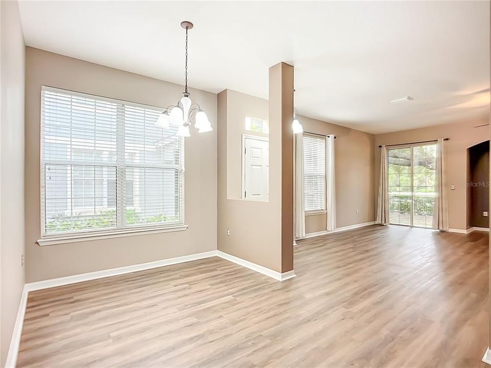 En Venta: $285,000 (3 camas, 2 baños, 1864 Pies cuadrados)