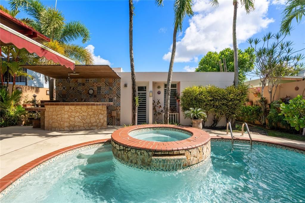 На продажу: $498,000 (4 спален, 2 ванн, 2231 Квадратных фут)