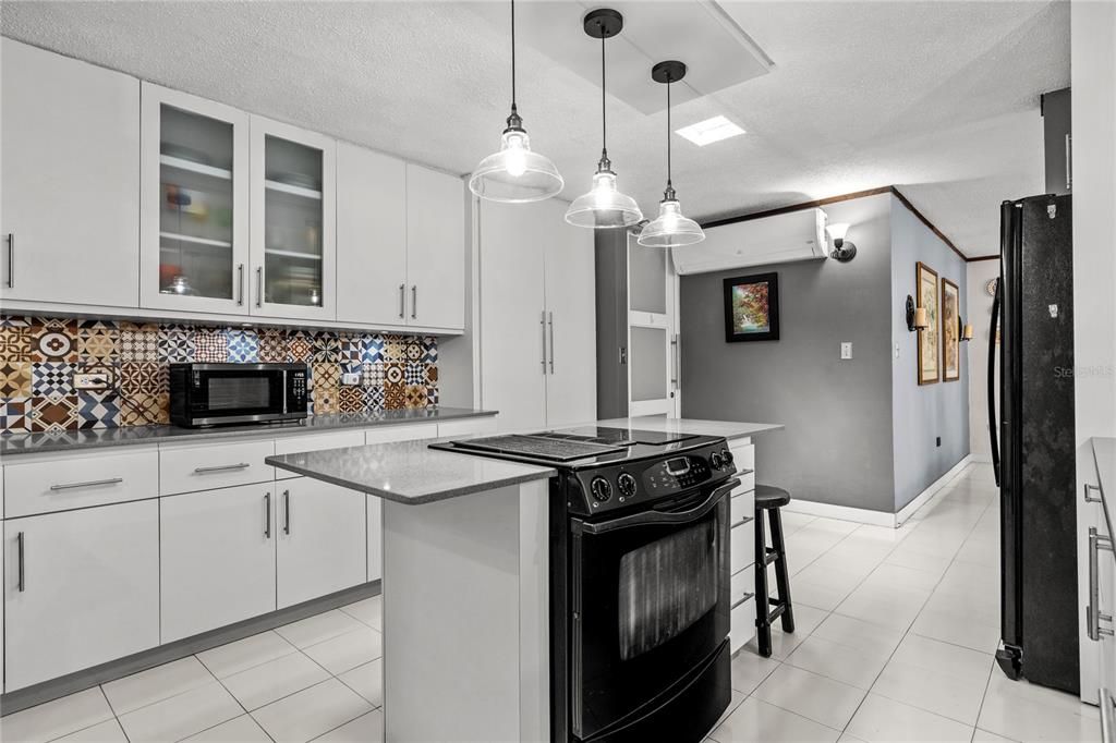 На продажу: $498,000 (4 спален, 2 ванн, 2231 Квадратных фут)