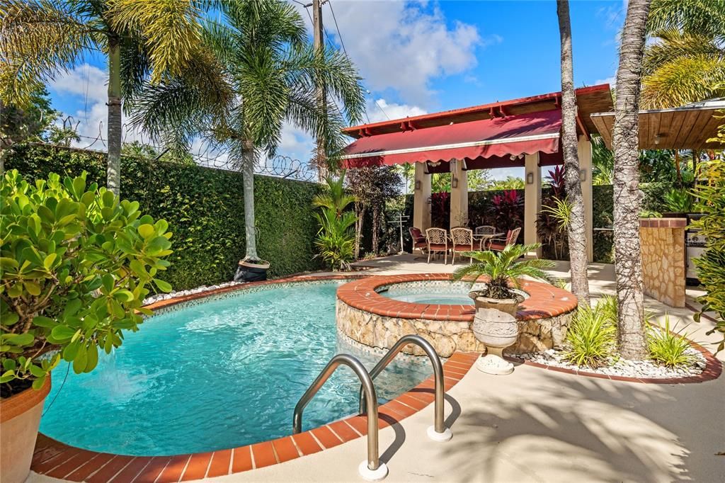 На продажу: $498,000 (4 спален, 2 ванн, 2231 Квадратных фут)