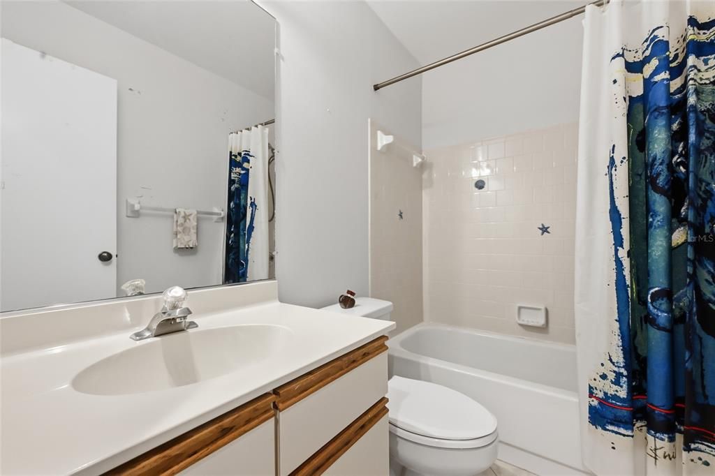 待售: $250,000 (2 贝兹, 2 浴室, 983 平方英尺)