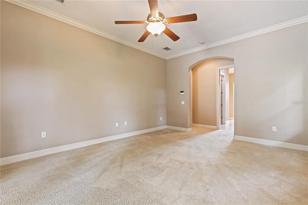 出租: $4,300 (5 贝兹, 4 浴室, 3627 平方英尺)