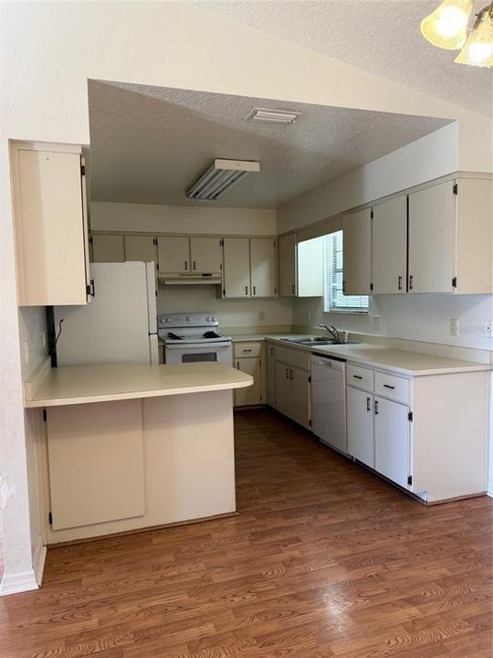 En Venta: $179,000 (3 camas, 2 baños, 1216 Pies cuadrados)