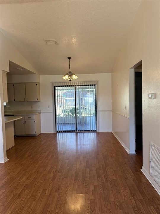 En Venta: $179,000 (3 camas, 2 baños, 1216 Pies cuadrados)