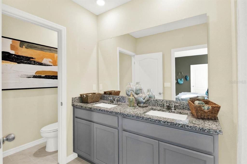 For Sale: $328,990 (4 beds, 2 baths, 1665 Square Feet)