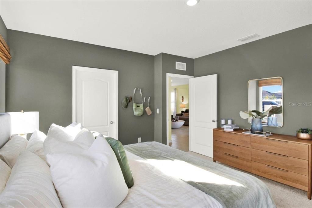 For Sale: $328,990 (4 beds, 2 baths, 1665 Square Feet)