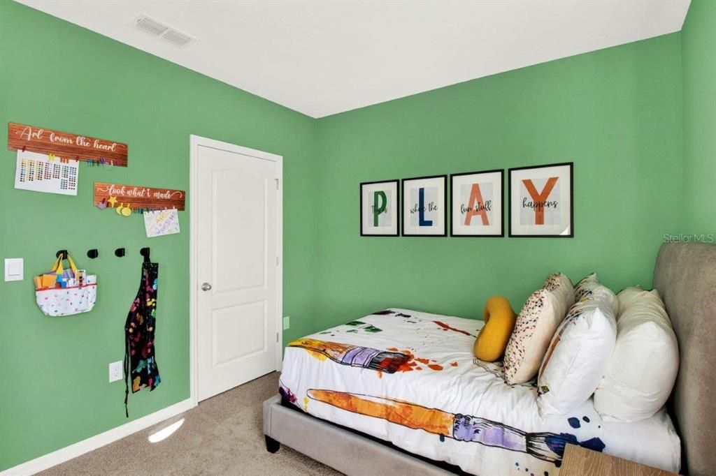 For Sale: $328,990 (4 beds, 2 baths, 1665 Square Feet)