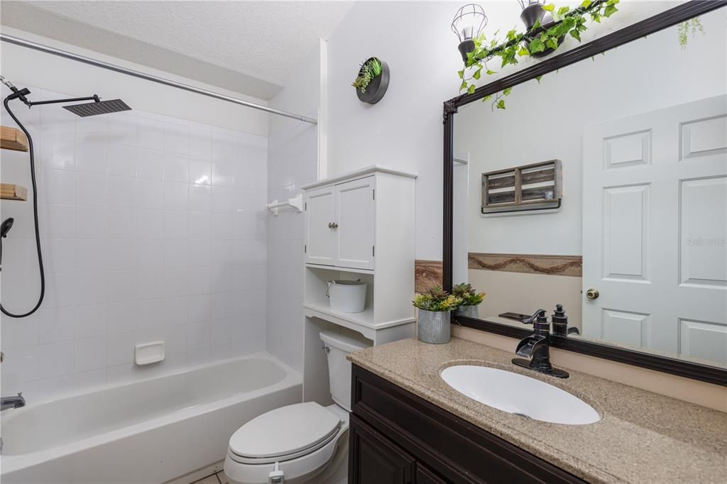 В аренду: $2,900 (4 спален, 2 ванн, 2069 Квадратных фут)