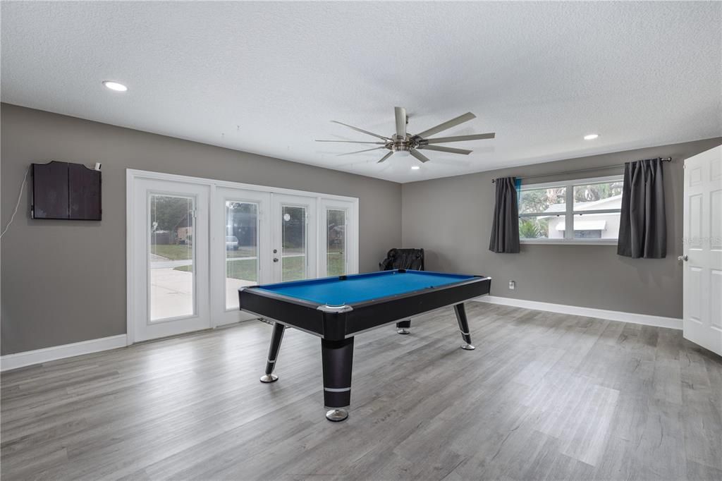 В аренду: $2,900 (4 спален, 2 ванн, 2069 Квадратных фут)