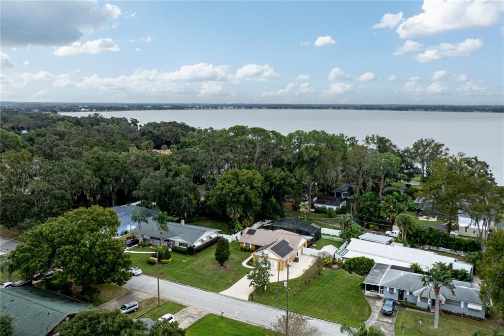 В аренду: $2,900 (4 спален, 2 ванн, 2069 Квадратных фут)