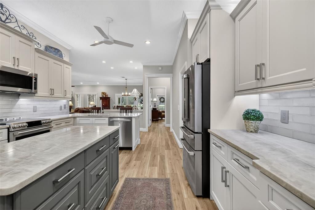 En Venta: $1,399,000 (3 camas, 2 baños, 2522 Pies cuadrados)