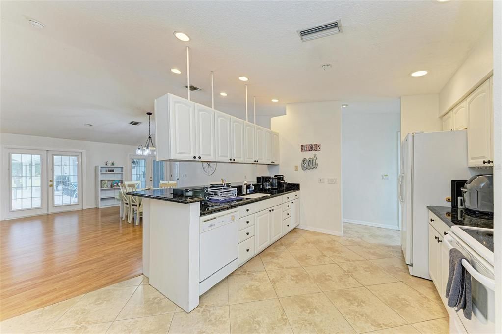 En Venta: $2,200,000 (9 camas, 7 baños, 5762 Pies cuadrados)