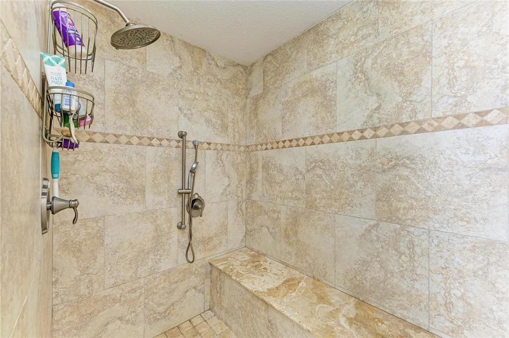 En Venta: $2,200,000 (9 camas, 7 baños, 5762 Pies cuadrados)