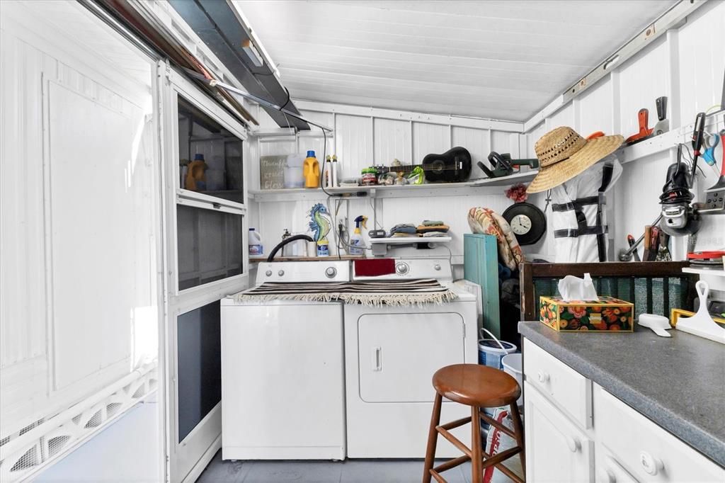 На продажу: $84,900 (2 спален, 1 ванн, 630 Квадратных фут)