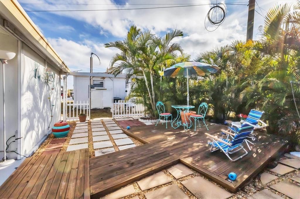 На продажу: $84,900 (2 спален, 1 ванн, 630 Квадратных фут)