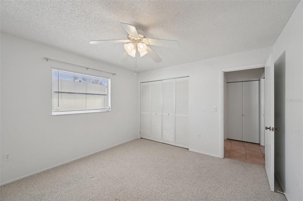 待售: $325,000 (2 贝兹, 2 浴室, 1275 平方英尺)