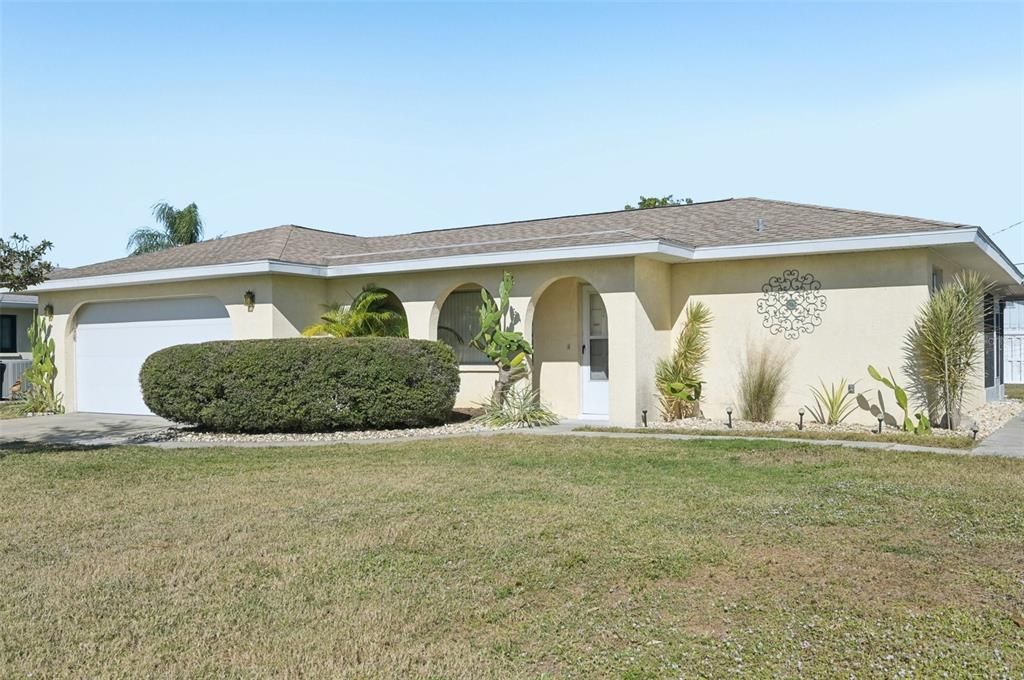 待售: $325,000 (2 贝兹, 2 浴室, 1275 平方英尺)