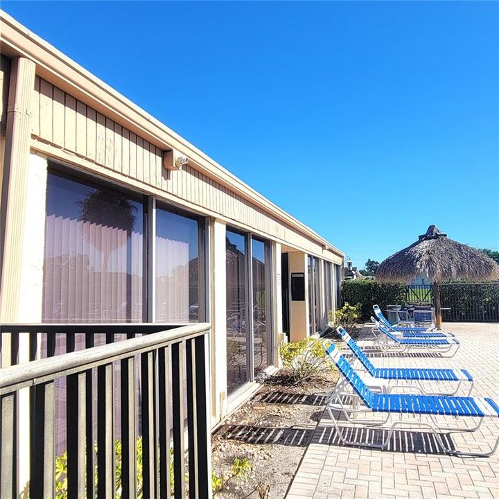 For Sale: $309,500 (2 beds, 1 baths, 1130 Square Feet)