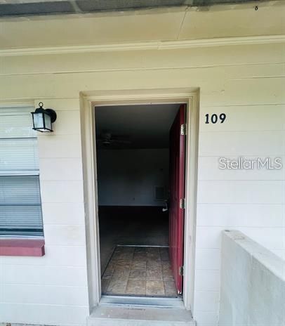For Rent: $1,200 (1 beds, 1 baths, 700 Square Feet)