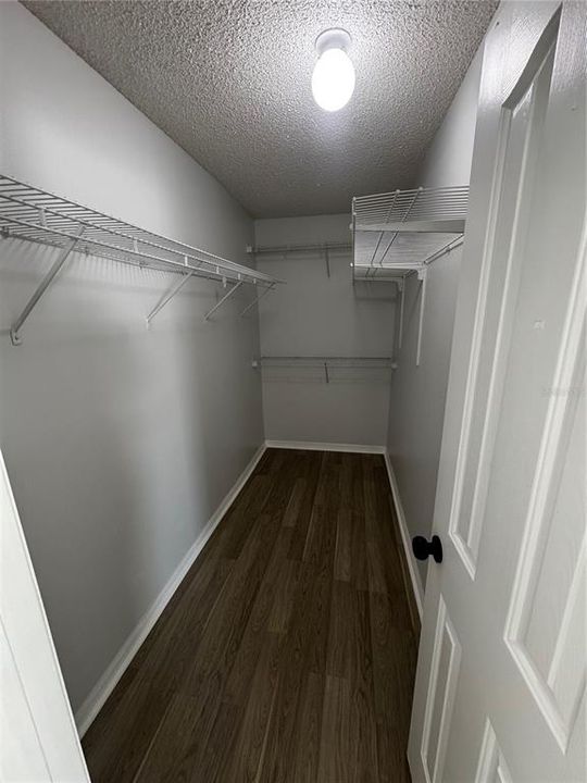 For Rent: $2,000 (3 beds, 2 baths, 1982 Square Feet)