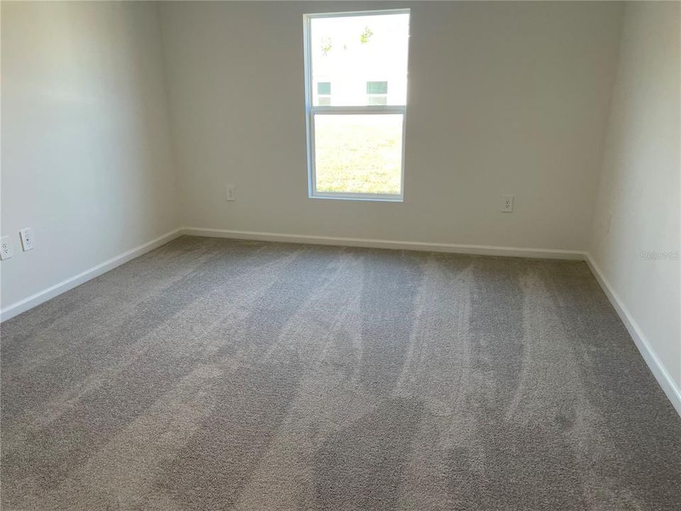 En Renta: $2,350 (4 camas, 2 baños, 1824 Pies cuadrados)