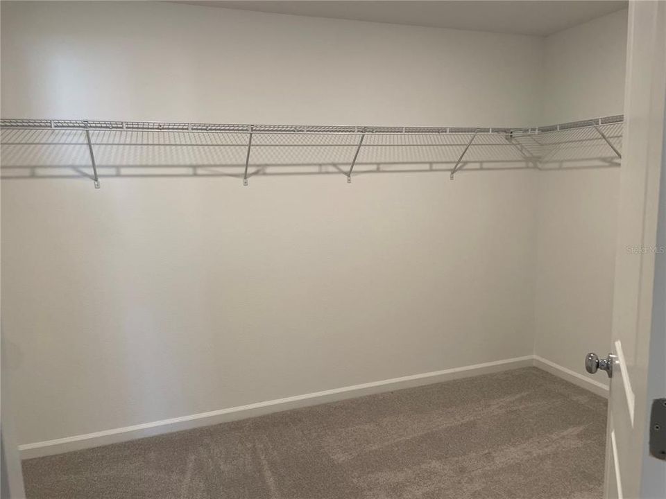 En Renta: $2,350 (4 camas, 2 baños, 1824 Pies cuadrados)