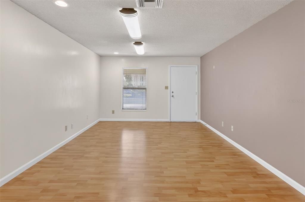 En Venta: $230,000 (1 camas, 1 baños, 663 Pies cuadrados)