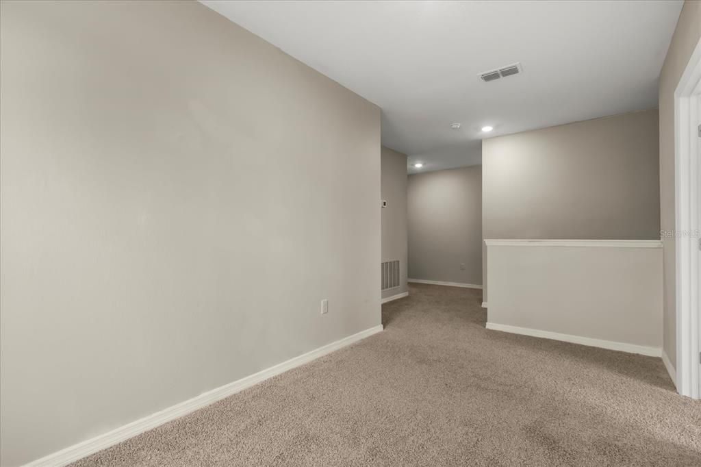 В аренду: $2,899 (5 спален, 3 ванн, 2910 Квадратных фут)