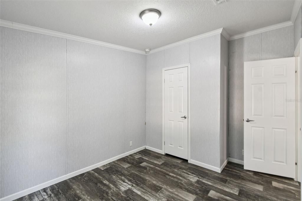 На продажу: $295,000 (4 спален, 2 ванн, 1590 Квадратных фут)